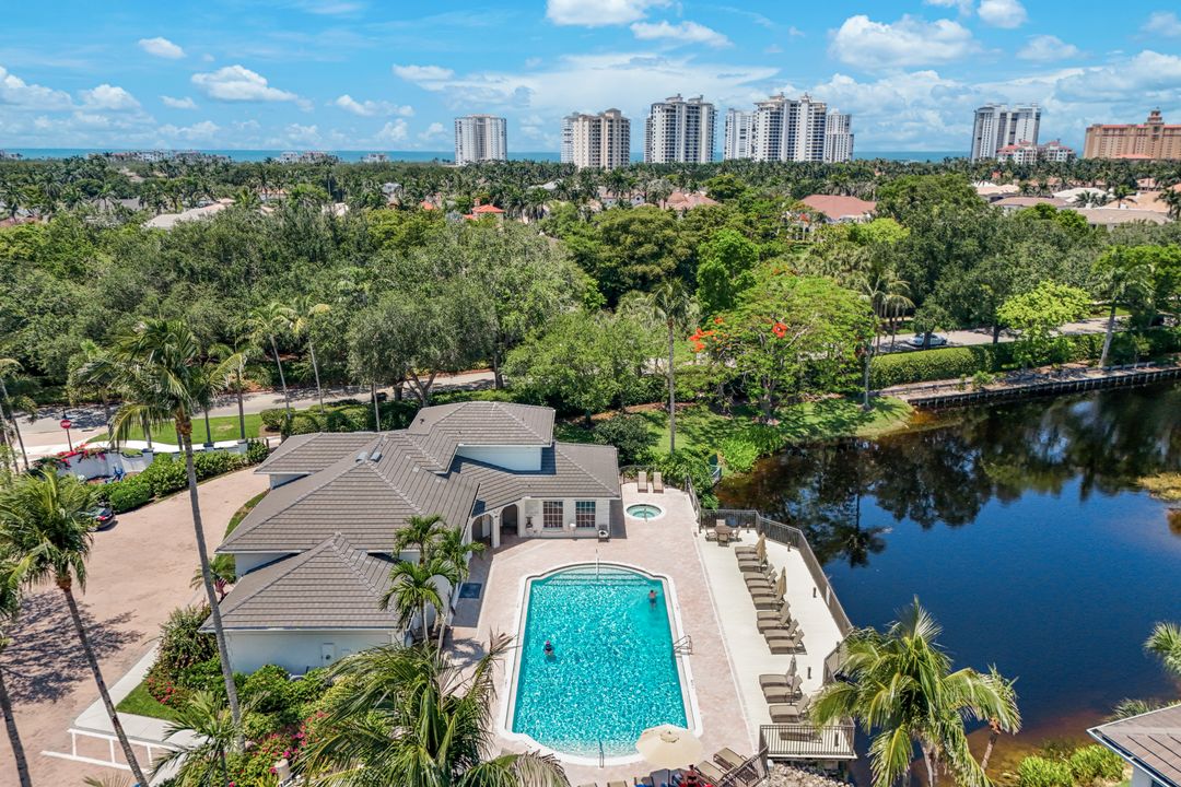 795 Bentwater Cir #202, Naples, FL 34108