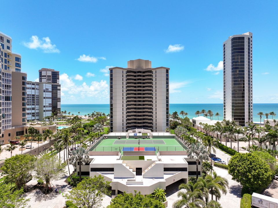 4551 Gulf Shore Blvd N #1003, Naples, FL 34103
