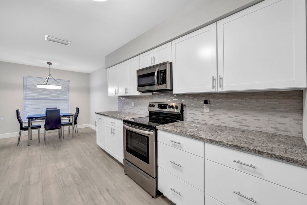 22662 Fountain Lakes Blvd, Estero, FL 33928