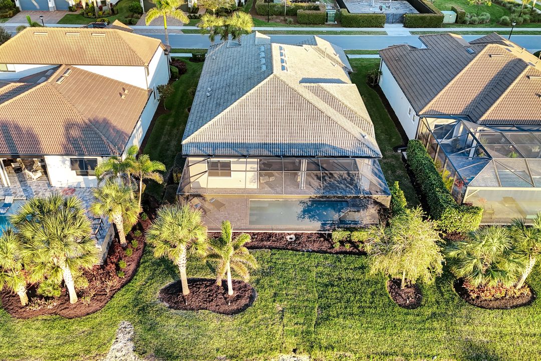 9493 Night Heron Ln, Naples, FL 34120