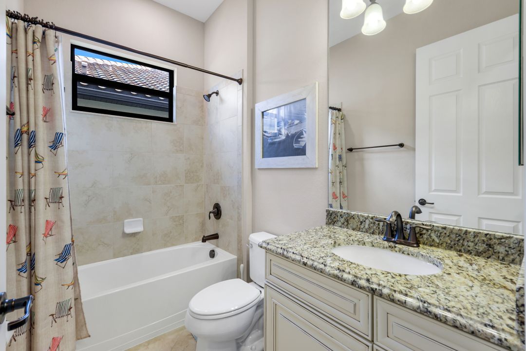 12832 Kinross Ln, Naples, FL 34120