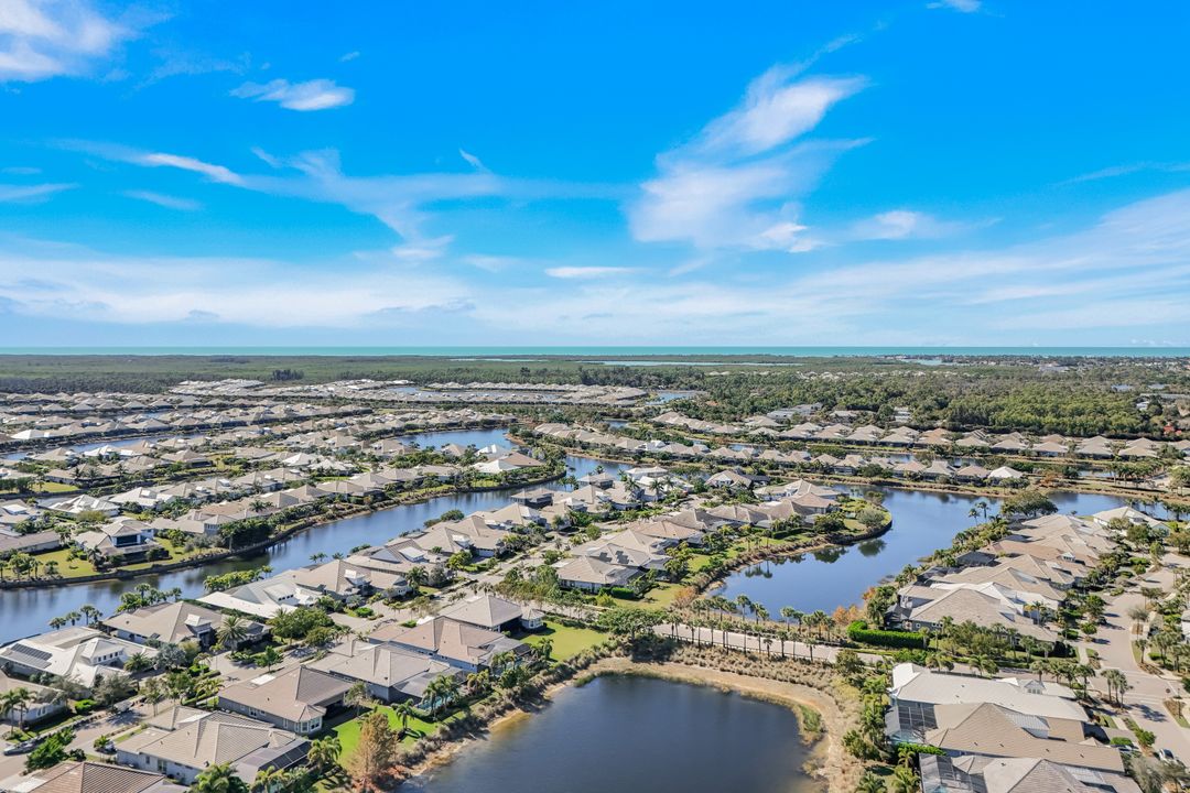 5750 Clarendon Dr, Naples, FL 34113