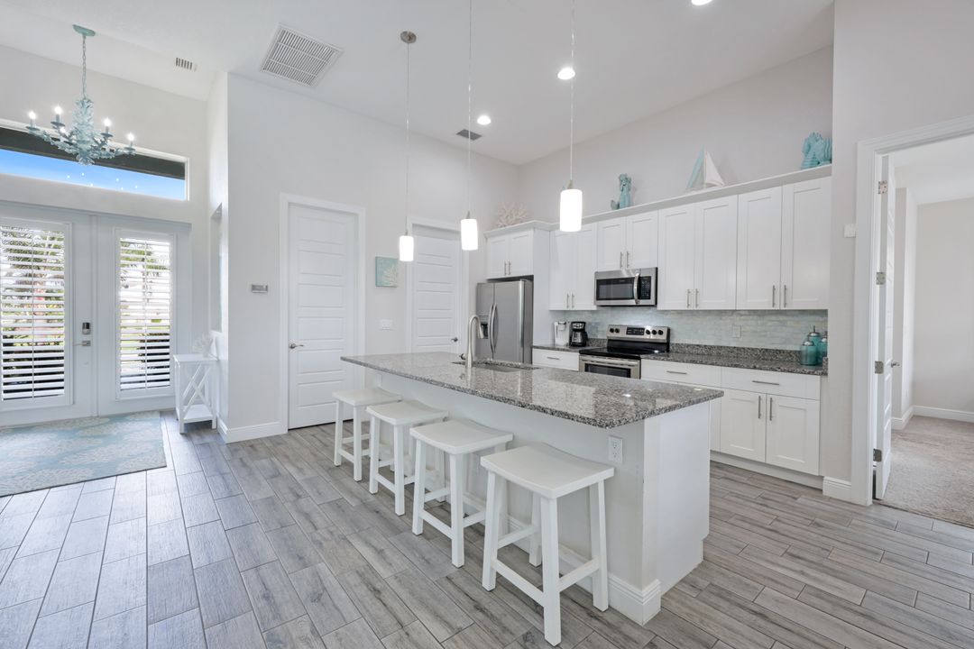 4800 SW 23rd Ave, Cape Coral, FL 33914