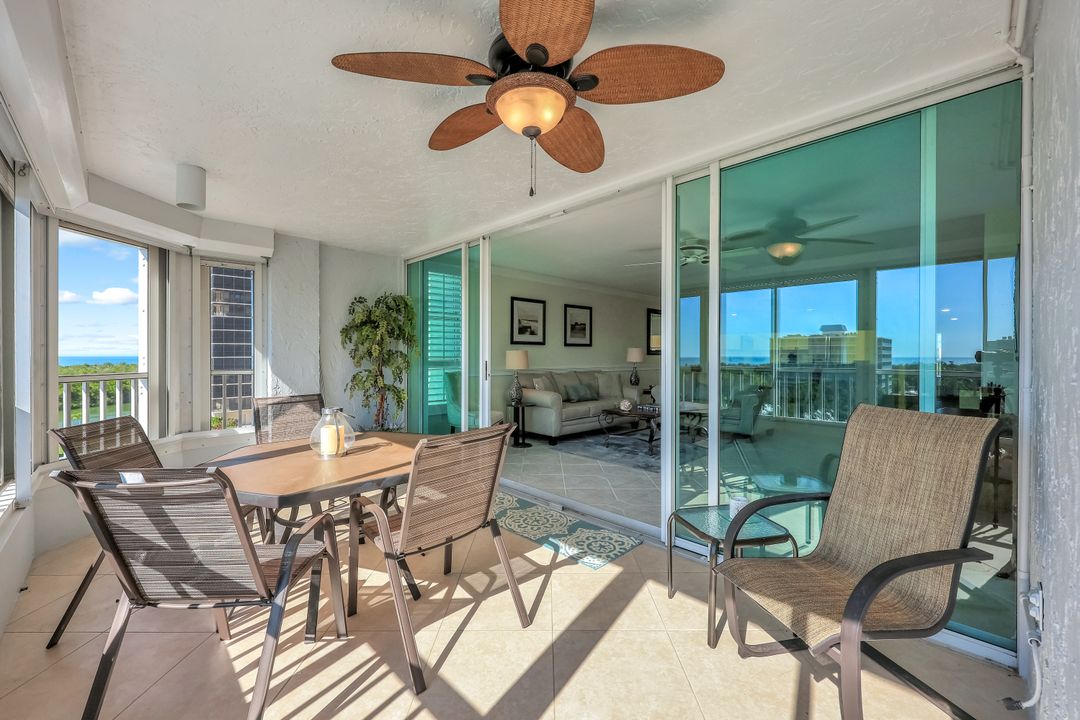 21 Bluebill Ave, Naples, FL 34108