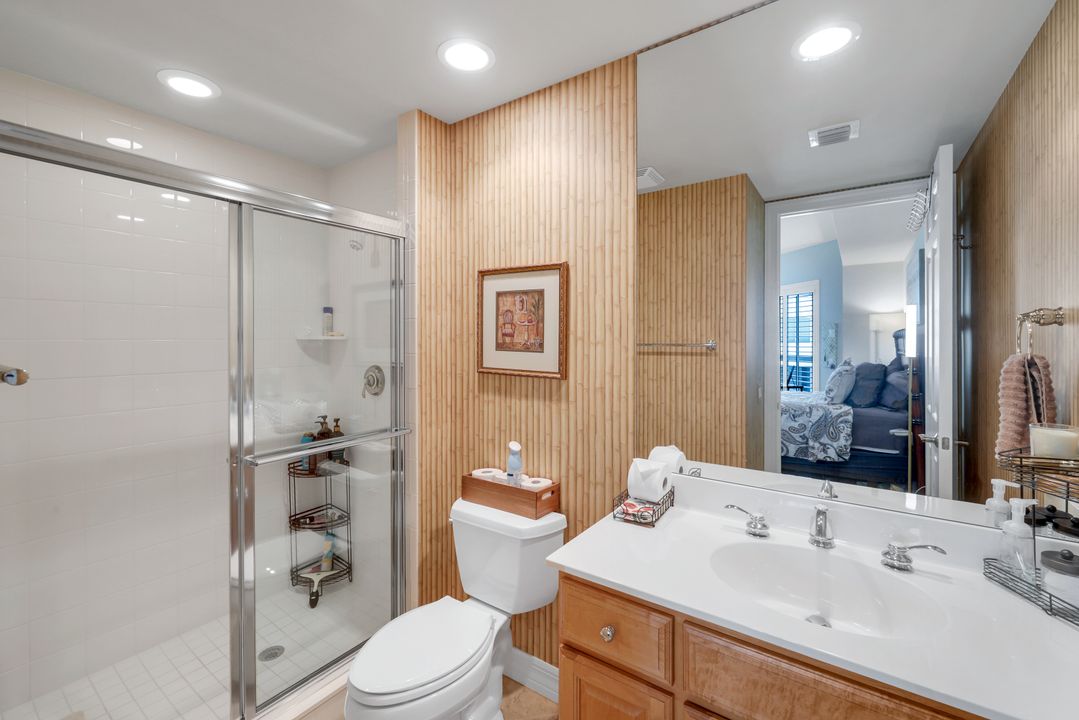 295 Grande Way #1405, Naples, FL 34110