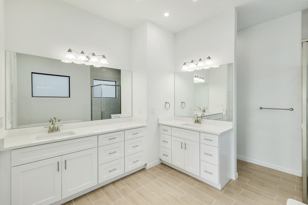 4817 Pelican Blvd, Cape Coral, FL 33914