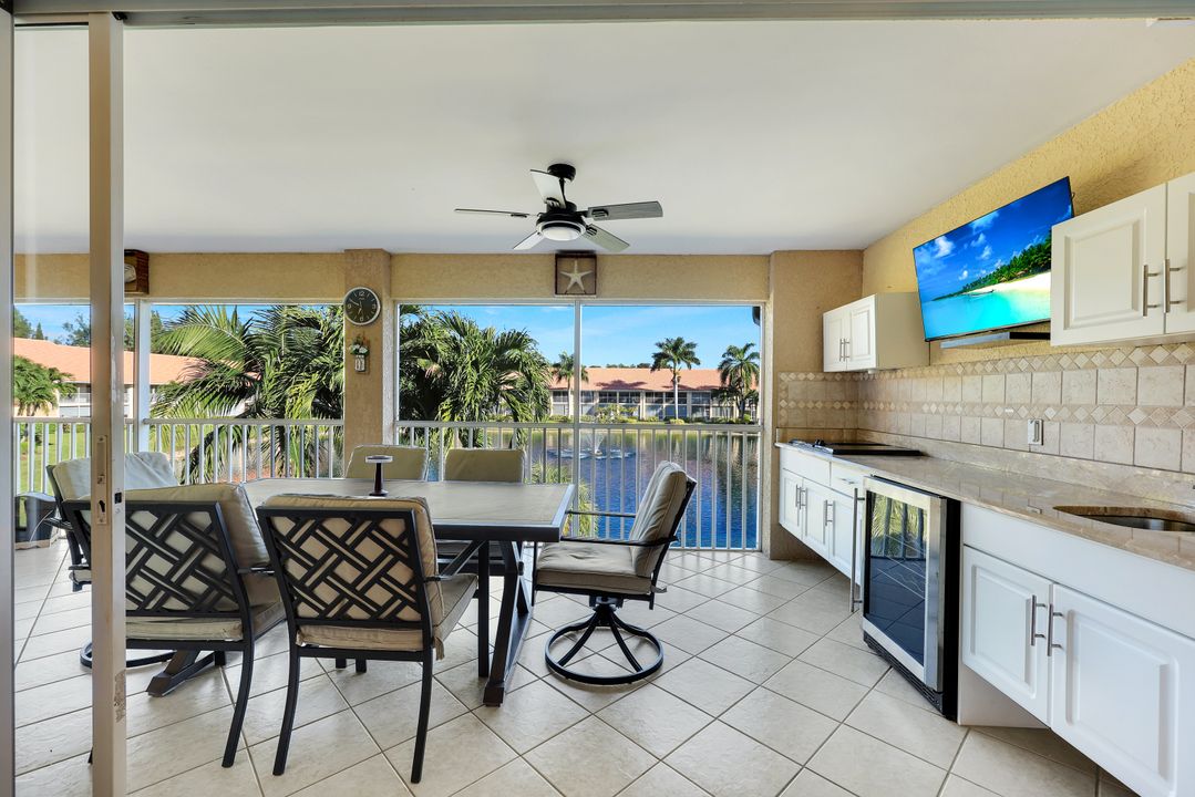 2375 Bayou Ln #4, Naples, FL 34112