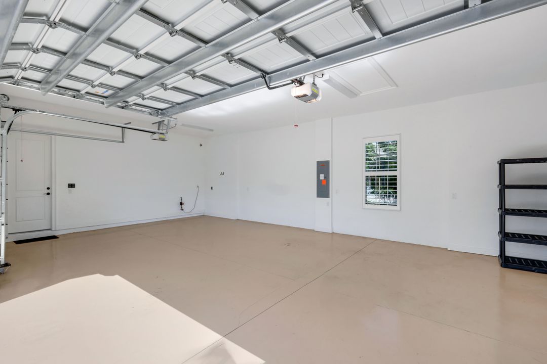 3233 Tavolara Ln, Naples, FL 34114