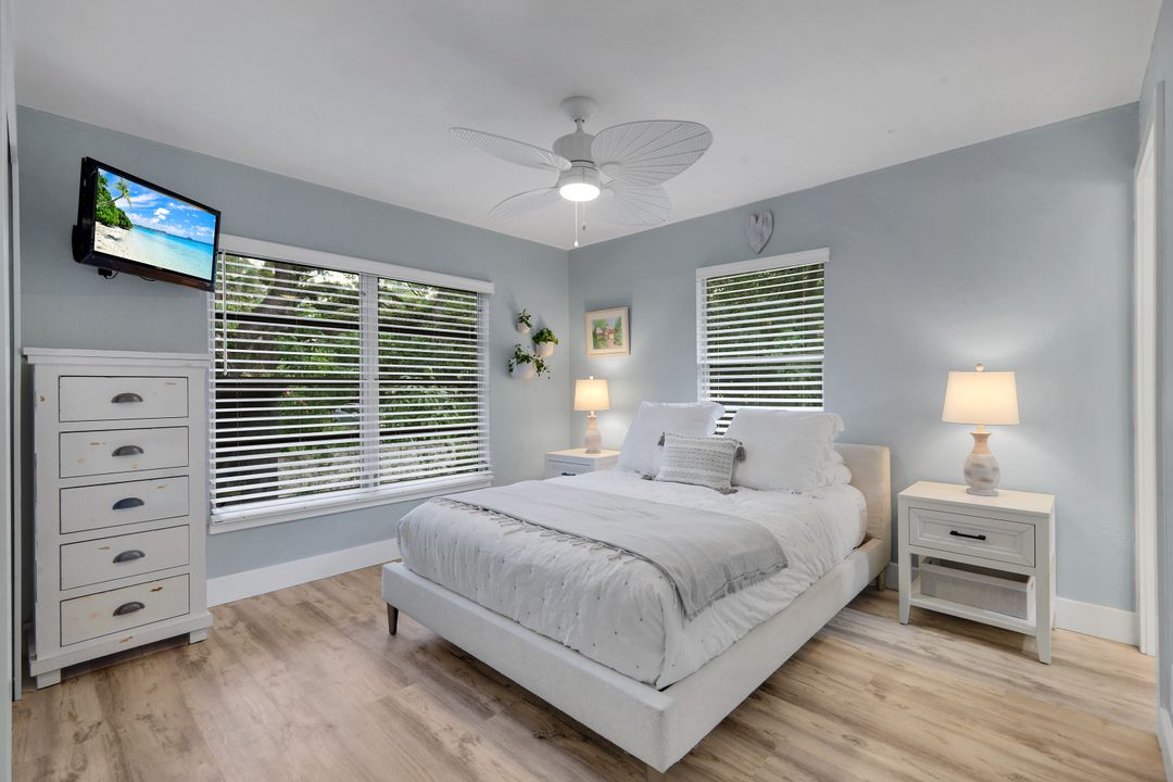 27292 East Dr, Bonita Springs, FL 34135