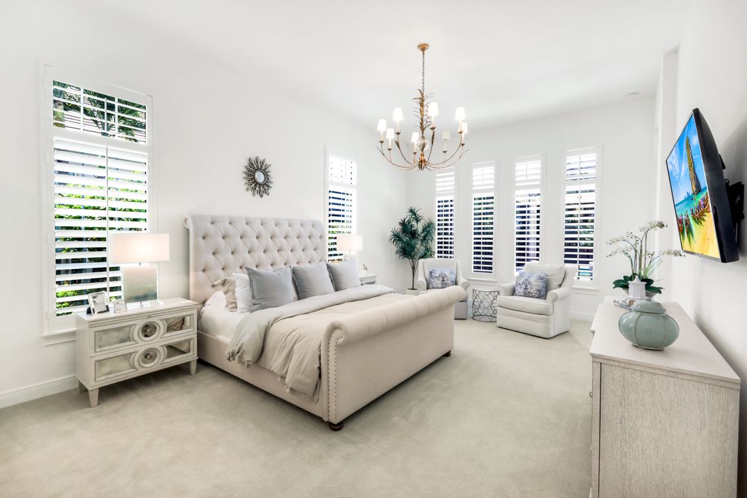 3233 Tavolara Ln, Naples, FL 34114