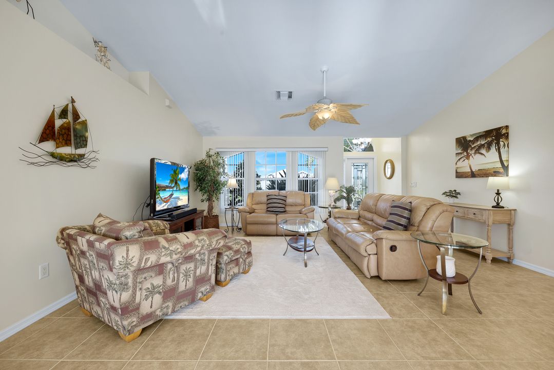 401 NW 18th Ave, Cape Coral, FL 33993