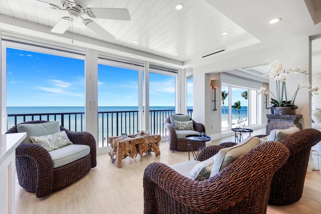 1285 Gulf Shore Blvd N #3B, Naples, FL 34102