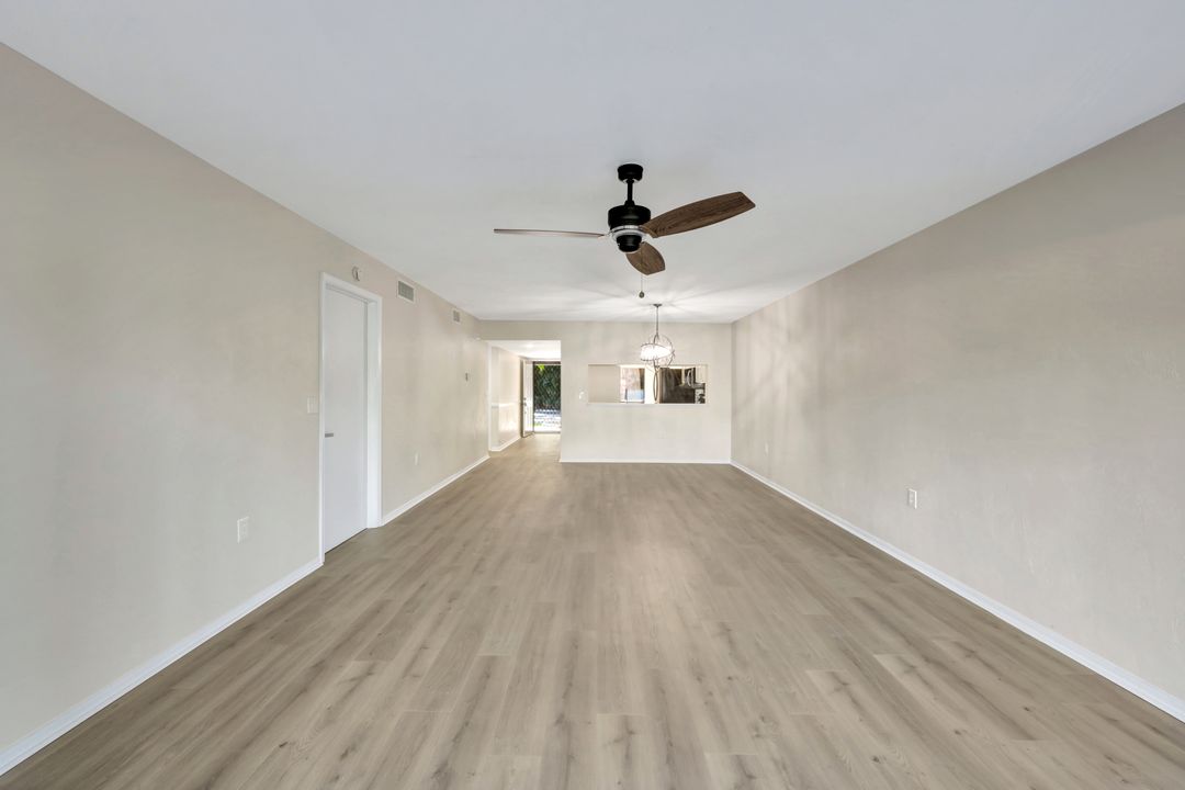 1227 Commonwealth Cir, Naples, FL 34116