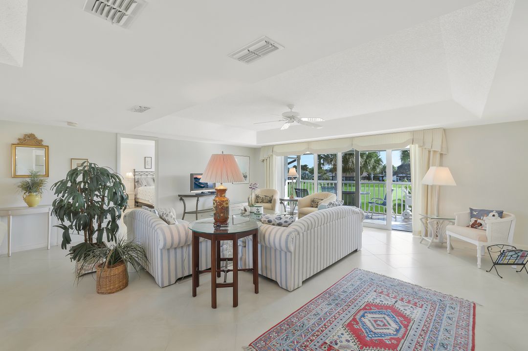 278 Winners Cir #2, Naples, FL 34112