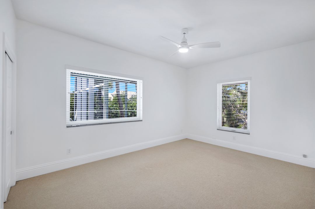 513 Lighthouse Way, Sanibel, FL 33957