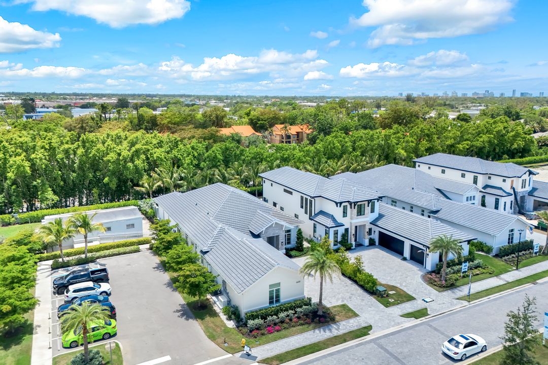 6630 Palisades Ave, Naples, FL 34109