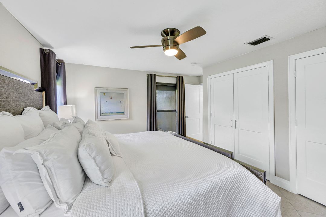 4175 Lakewood Blvd, Naples, FL 34112