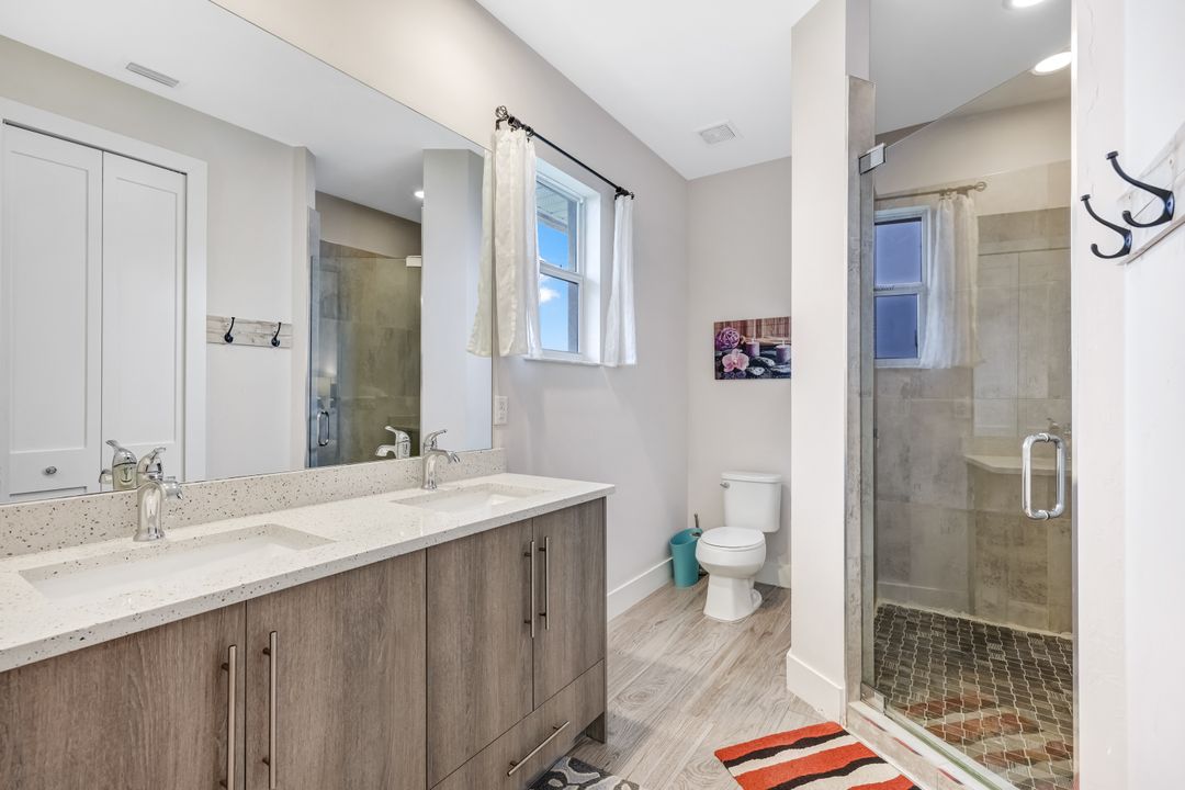 109 W Hilo St, Naples, FL 34113