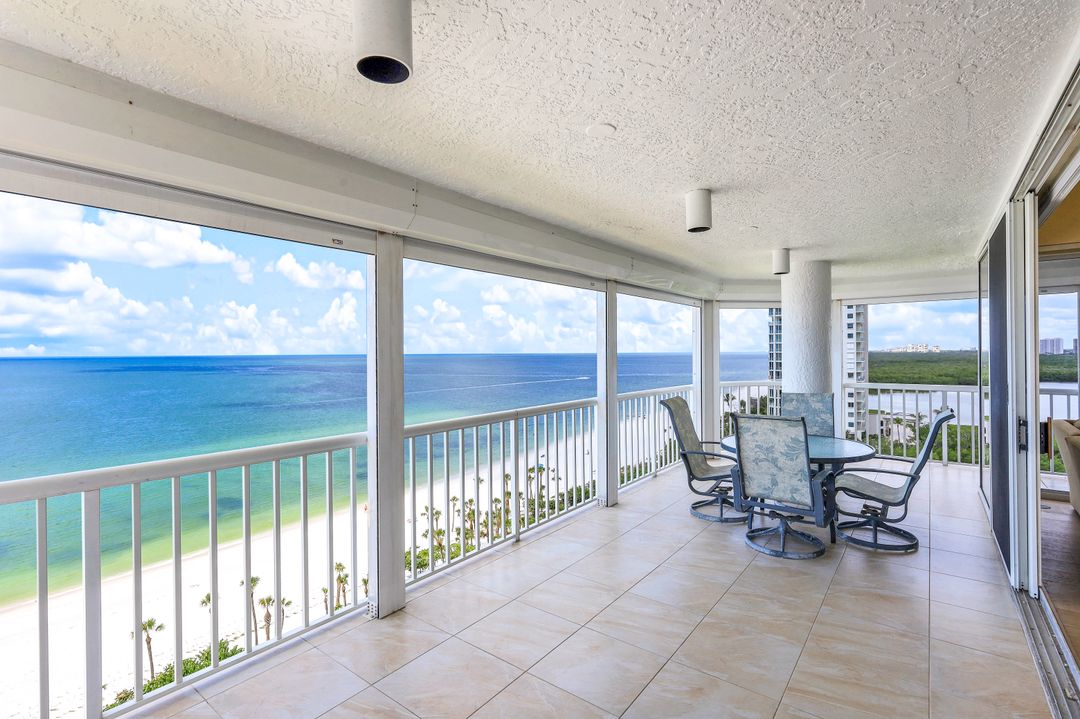 20 Seagate Dr #1102 (PH-2), Naples, FL 34103