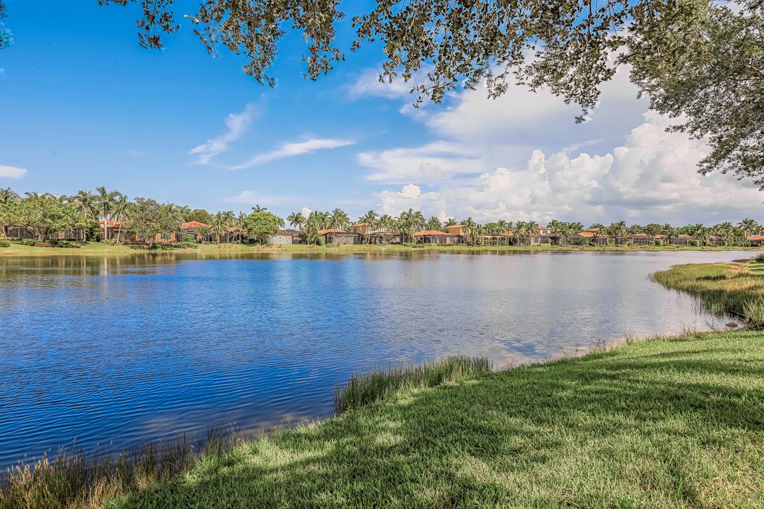 8544 Mallards Way, Naples, FL 34114