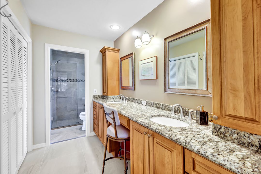 9534 Campbell Cir, Naples, FL 34109