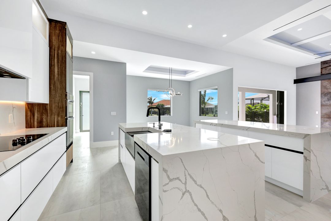 719 Old Burnt Store Rd N, Cape Coral, FL 33993