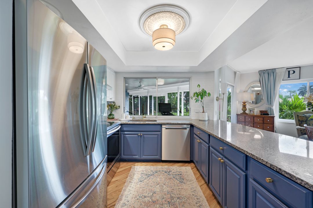 391 Torrey Pines Point, Naples, FL 34113