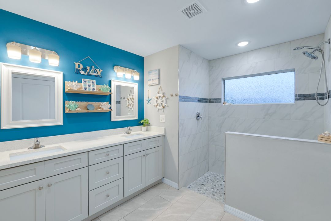 2013 NW Juanita Pl, Cape Coral, FL 33993