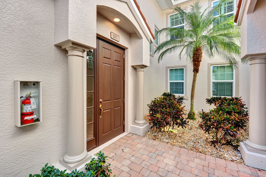 1277 Rialto Way #201, Naples, FL 34114
