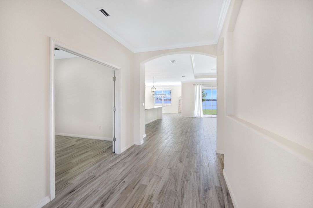 16467 Bonita Landing Cir, Bonita Springs, FL 34135