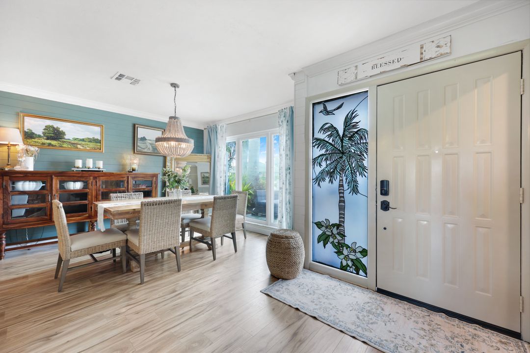 391 Torrey Pines Point, Naples, FL 34113