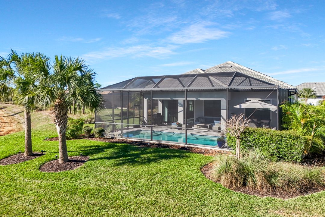 9772 Willet Ct, Naples, FL 34120