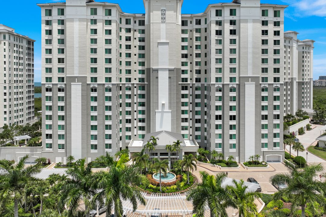 275 Indies Way #1503, Naples, FL 34110