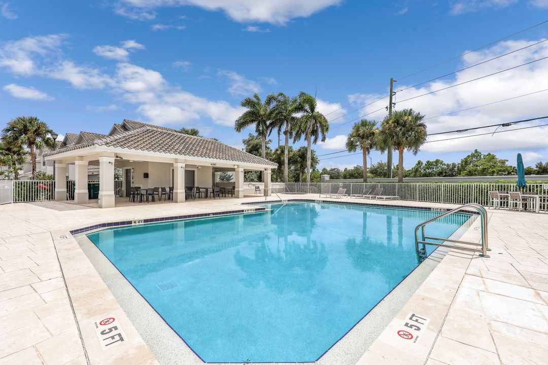 16162 Ravina Way #65, Naples, FL 34110