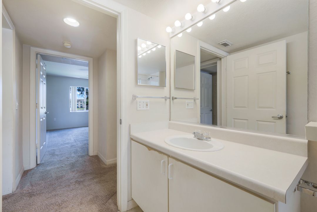 8234 Key Royal Cir #524, Naples, FL 34119