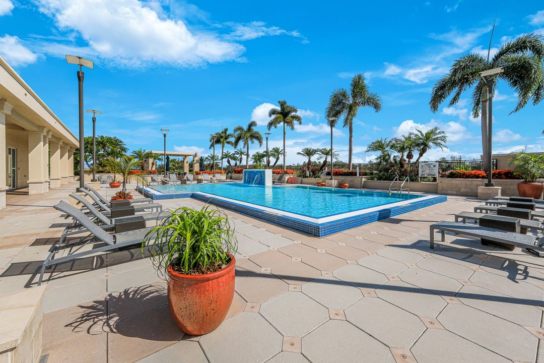 9123 Strada Pl #7201, Naples, FL 34108