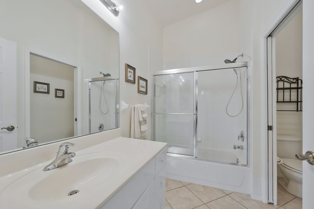 2395 Bayou Ln #4, Naples, FL 34112