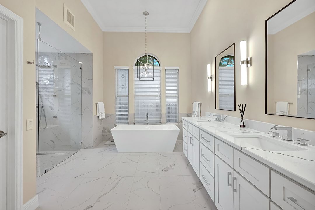 24421 Woodsage Dr, Bonita Springs, FL 34134