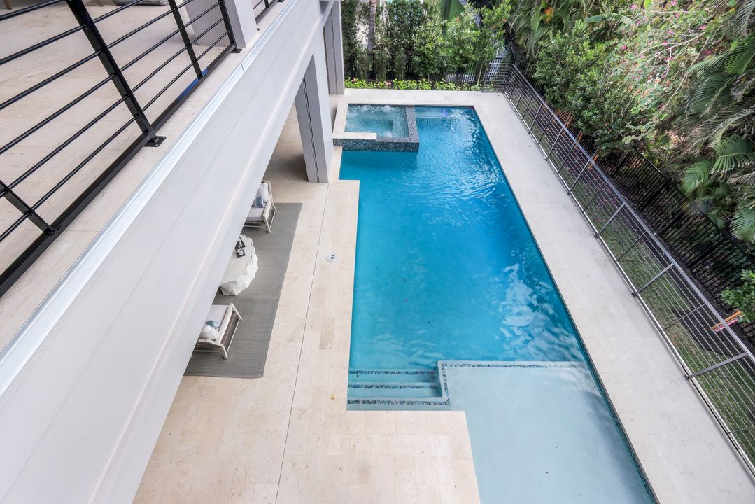 448 Devils Ln, Naples, FL 34103