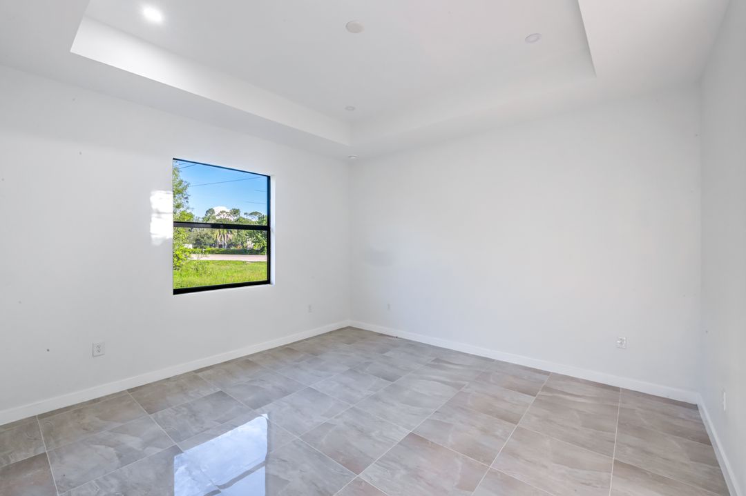 1133 Alvin Ave, Lehigh Acres, FL 33971