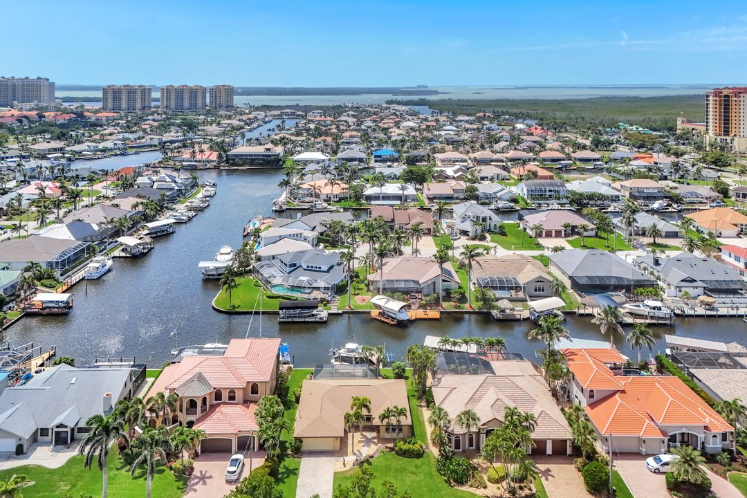 1504 El Dorado Pkwy W, Cape Coral, FL 33914