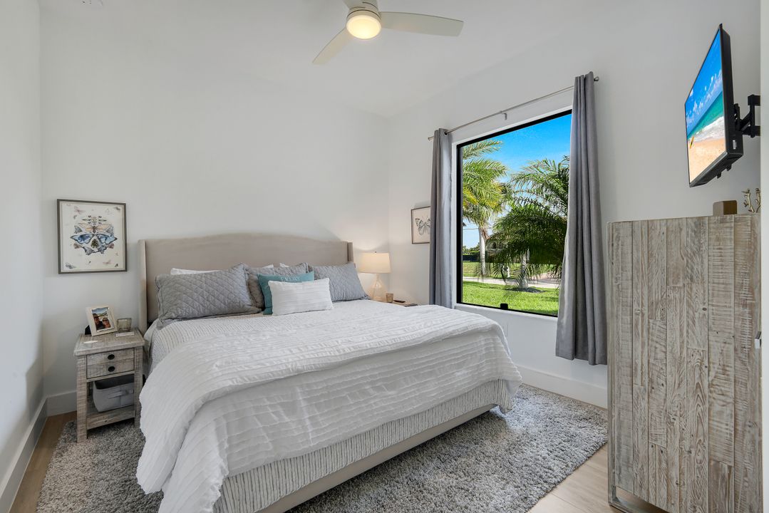 4208 NW 13th St, Cape Coral, FL 33993