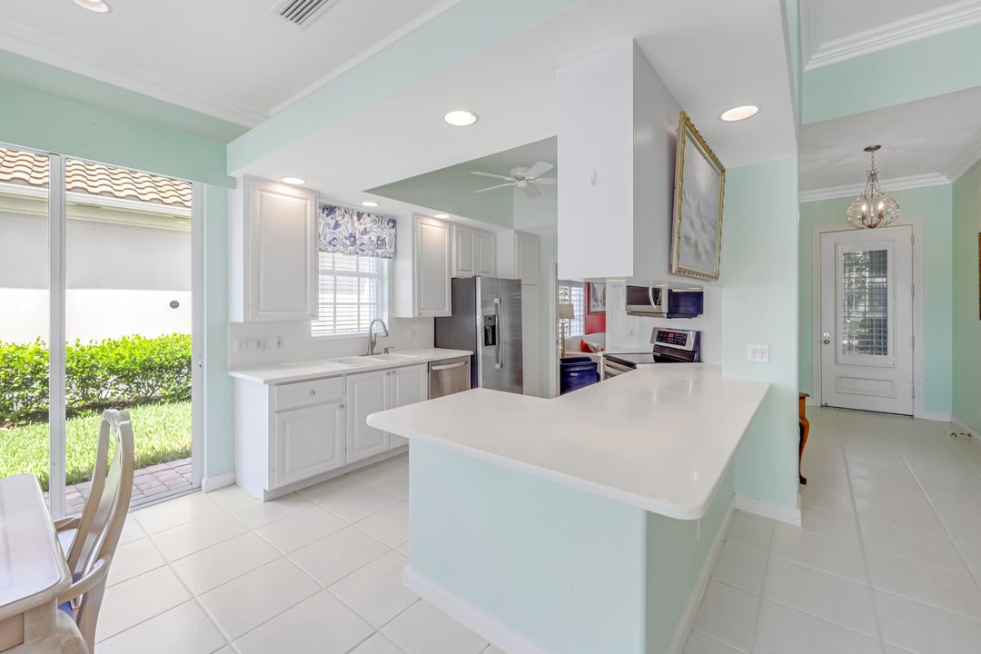 3794 Whidbey Way, Naples, FL 34119