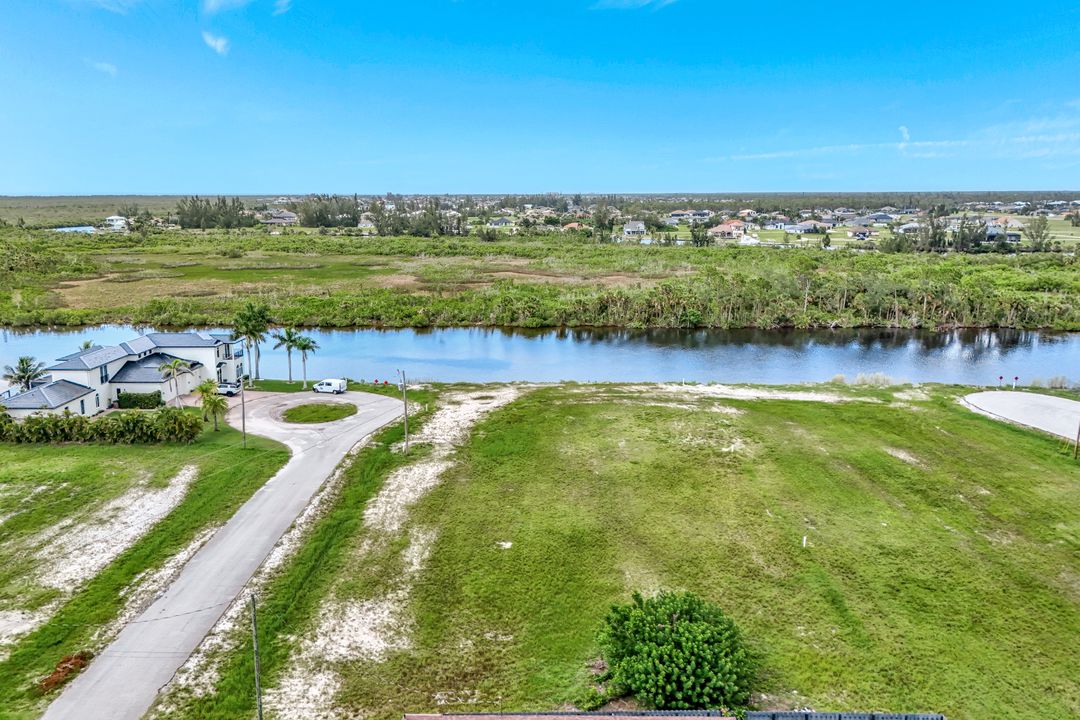 1721 NW 43rd Ave, Cape Coral, FL 33993