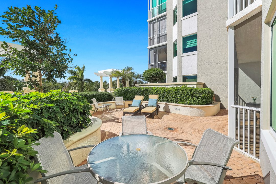 265 Indies Way #302, Naples, FL 34110