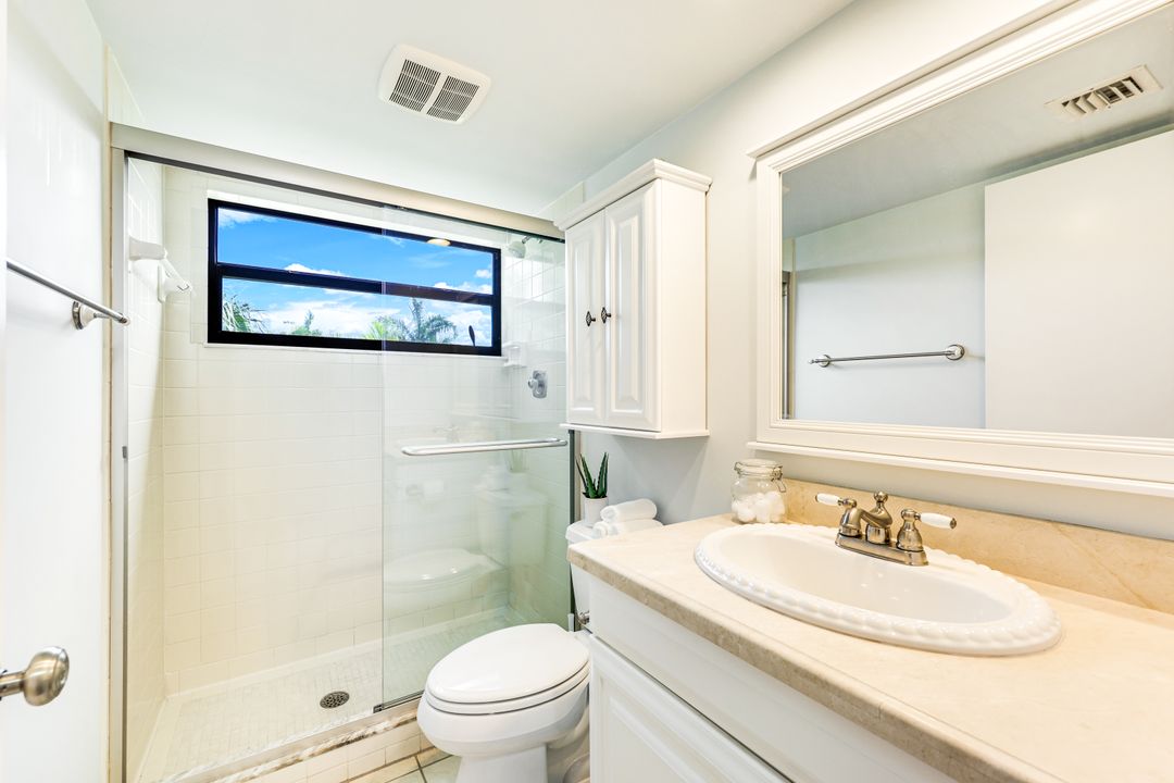 4300 Belair Ln #12, Naples, FL 34103