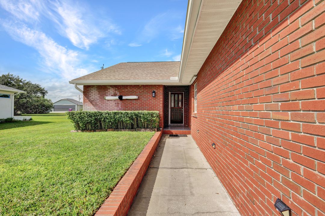 6910 Circle Dr, Fort Myers, FL 33905