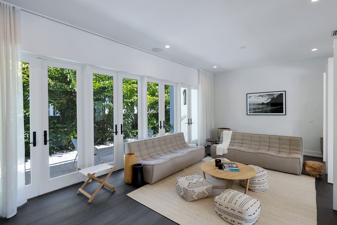 14 Sabre Ln, Naples, FL 34102