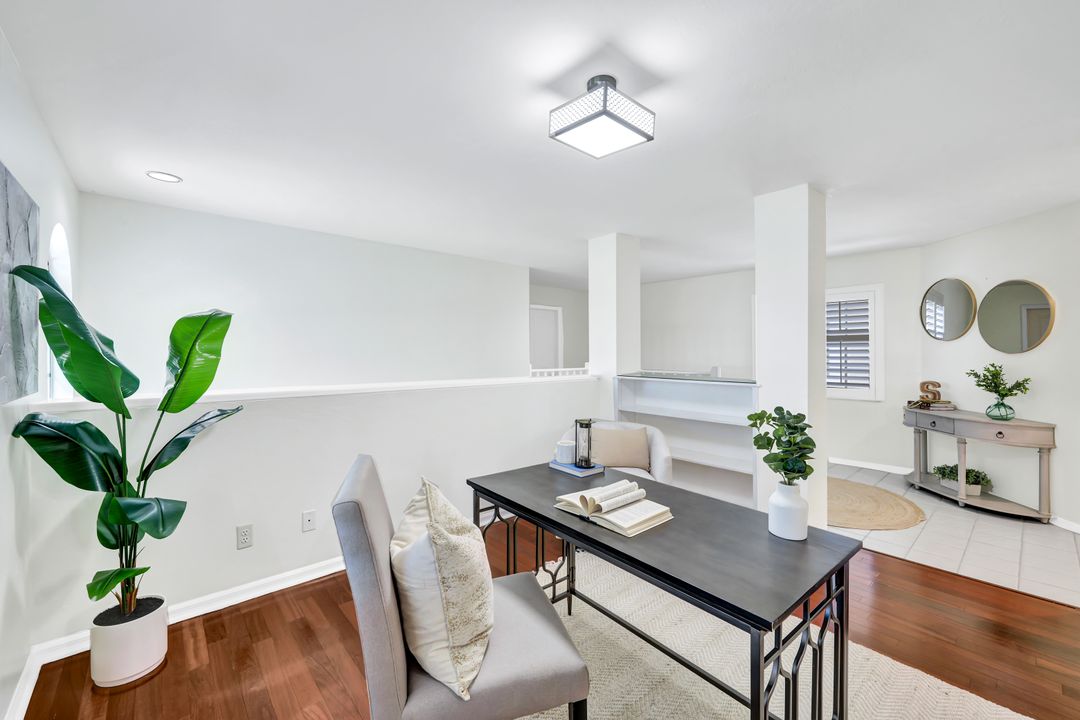 2811 Aintree Ln  #E204, Naples, FL 34112