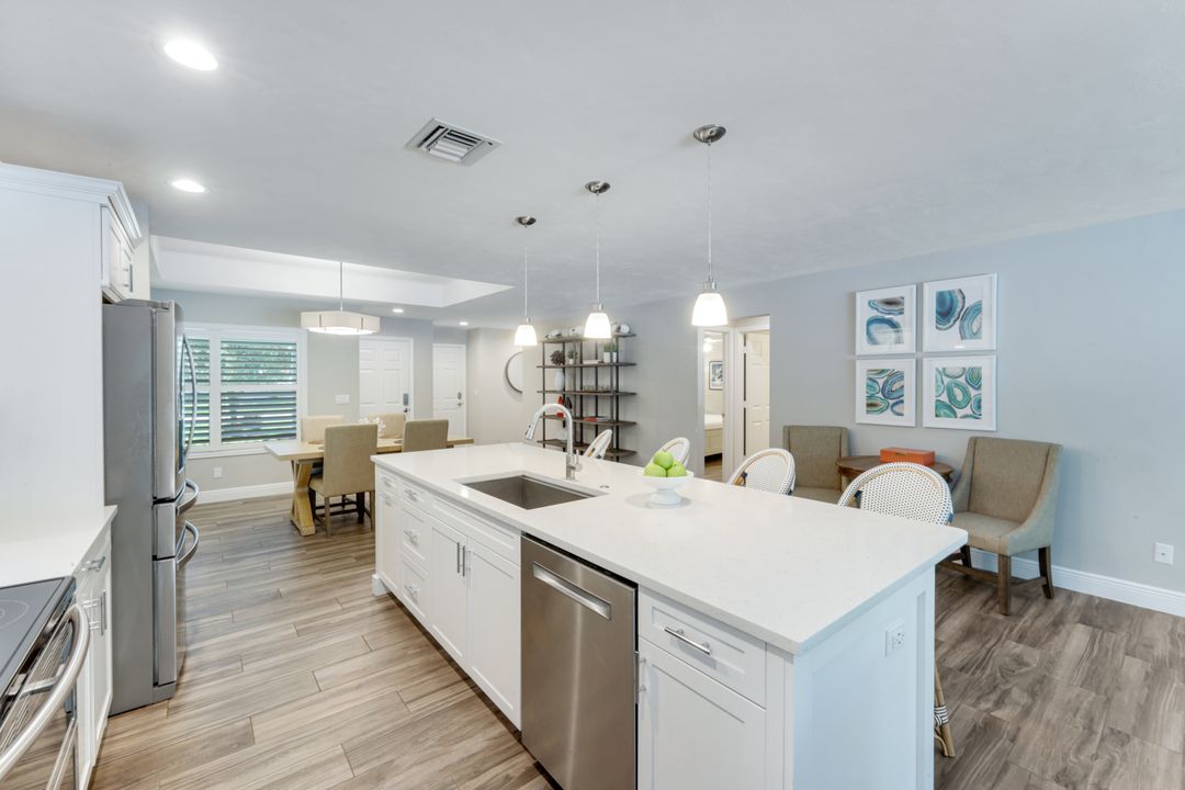743 108th Ave N, Naples, FL 34108
